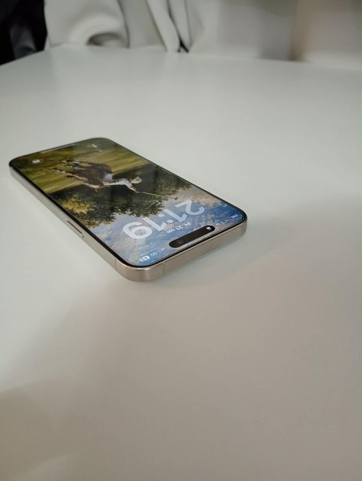 Iphone 15 pro max 256gb w bardzo dobrym stanie