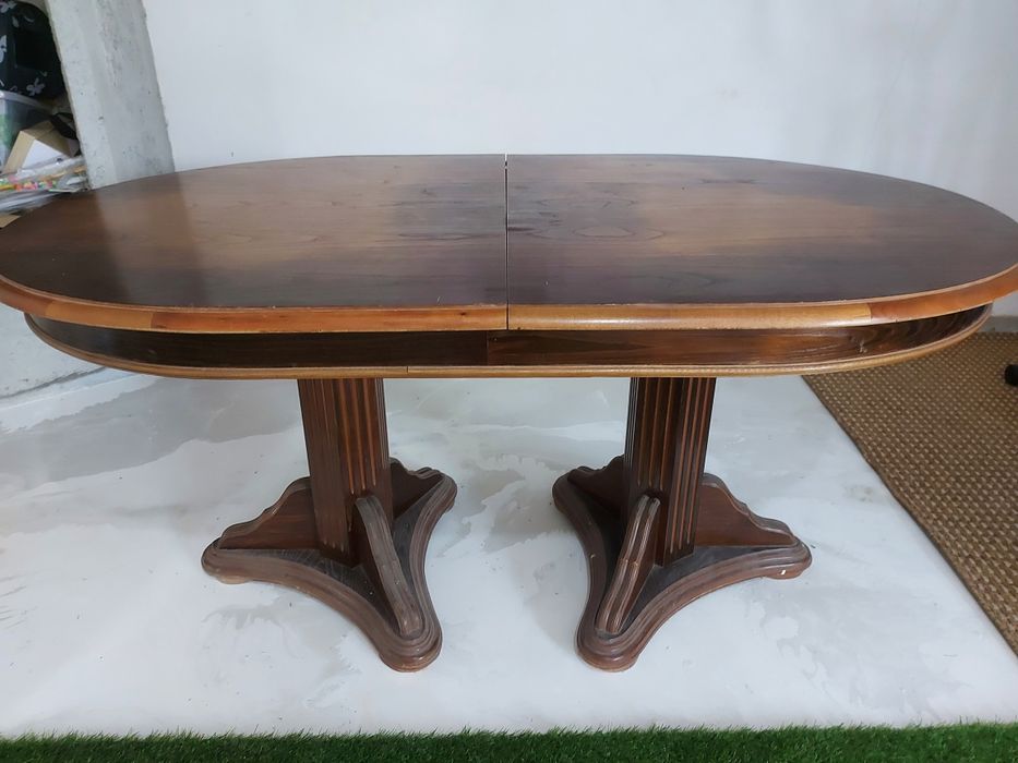 Vendo mesa de sala + cadeiras