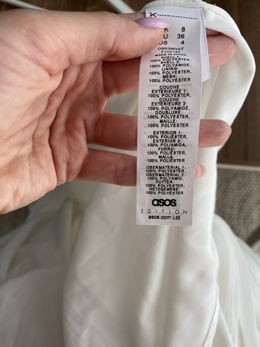 Nowa suknia ślubna Asos