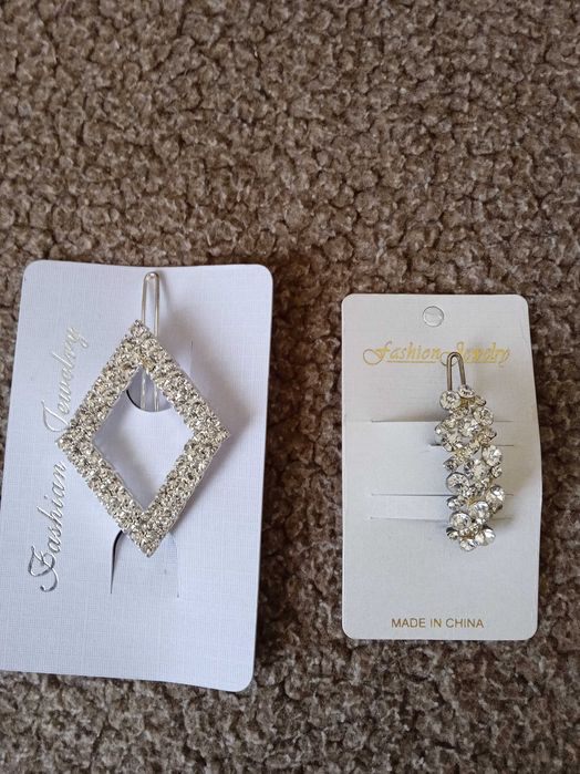 Spinka ozdobna z kamykami do włosów, ubrań 2 szt