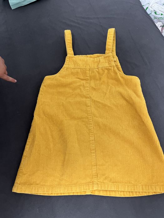 Сарафан вельветовий яскраво жовтого кольору