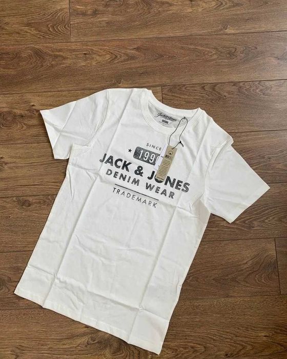 Футболка на літо Jack&Jones