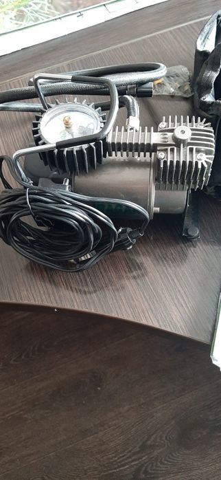 Продам компресор автомобільний