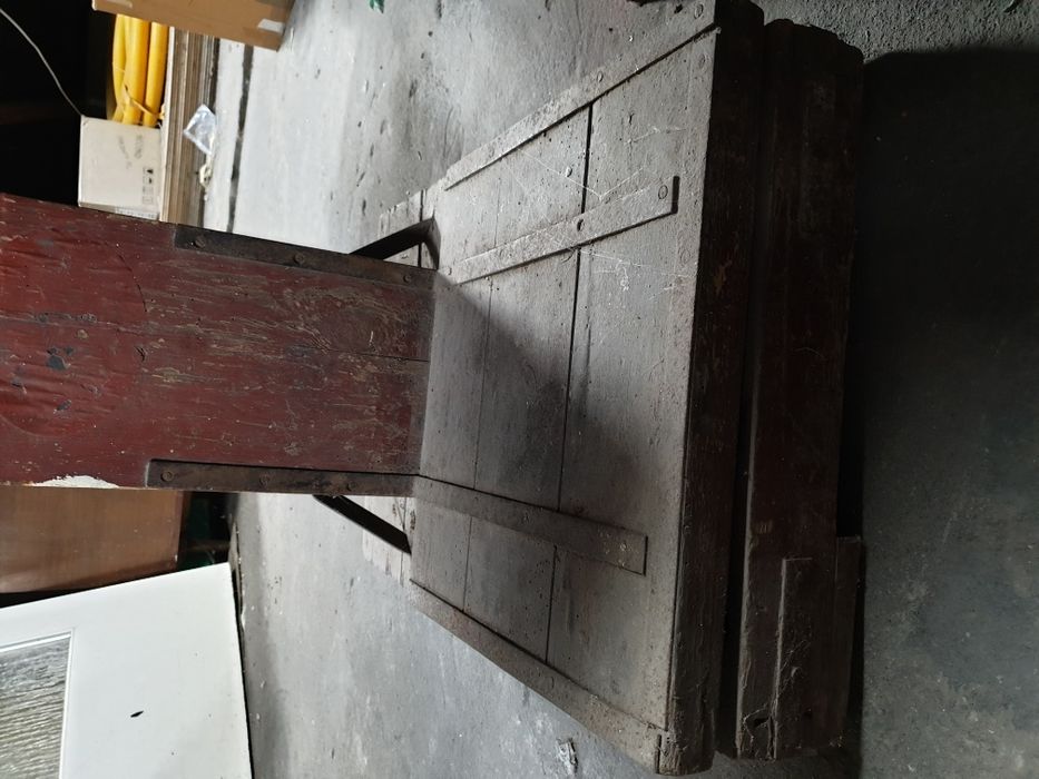 Waga zabytkowa towarowa, gospodarczą, rolnicza.