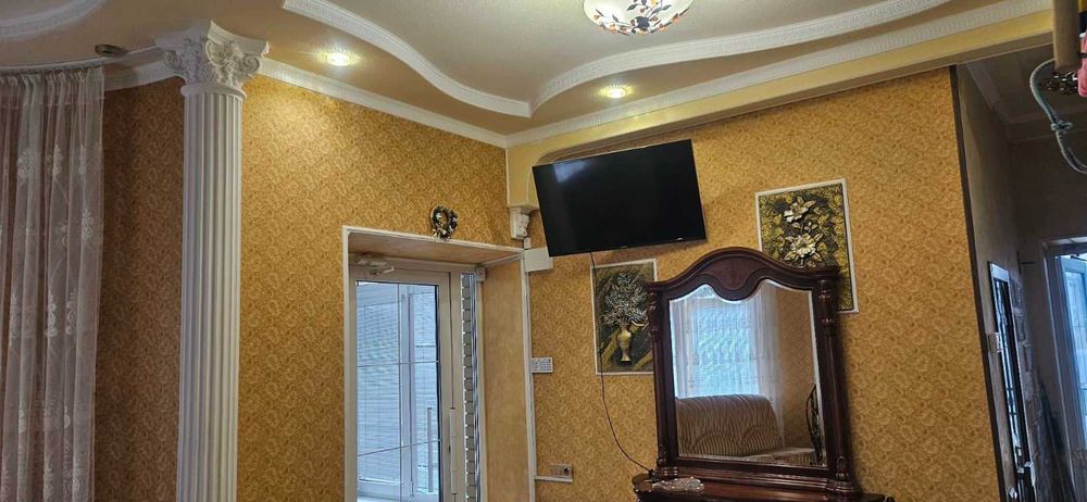 Продам 2 дома на участке в районе Новых домов Павленки