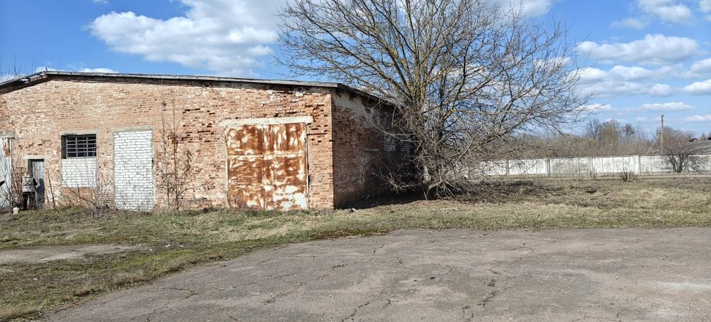 Продам окремі приміщення