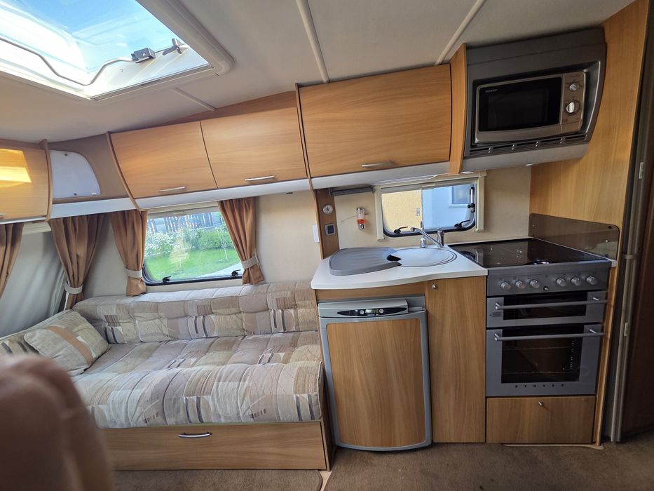 ACE Viscount автобудинок
Гарний дуже! зручний  та затишний будинок для