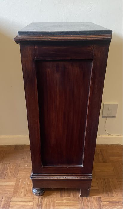 Móvel, Chiffonier, mesa de cabeceira muito antiga