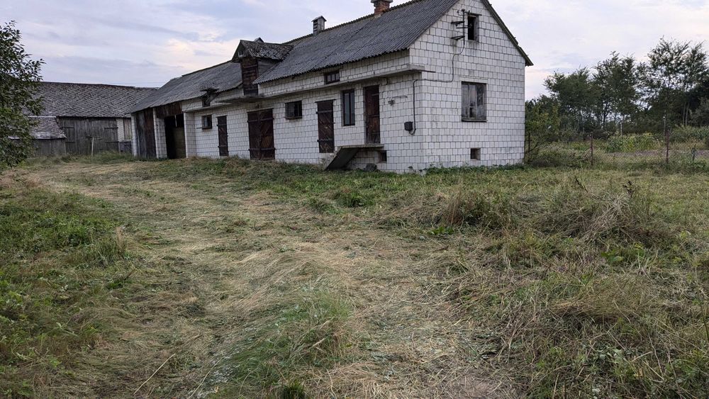 Siedlisko Hutków k. Krasnobrodu,  5,734 ha, dom + budynki gospodarcze