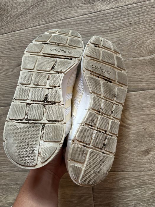 Кросівки  Adidas Originals Swift Run