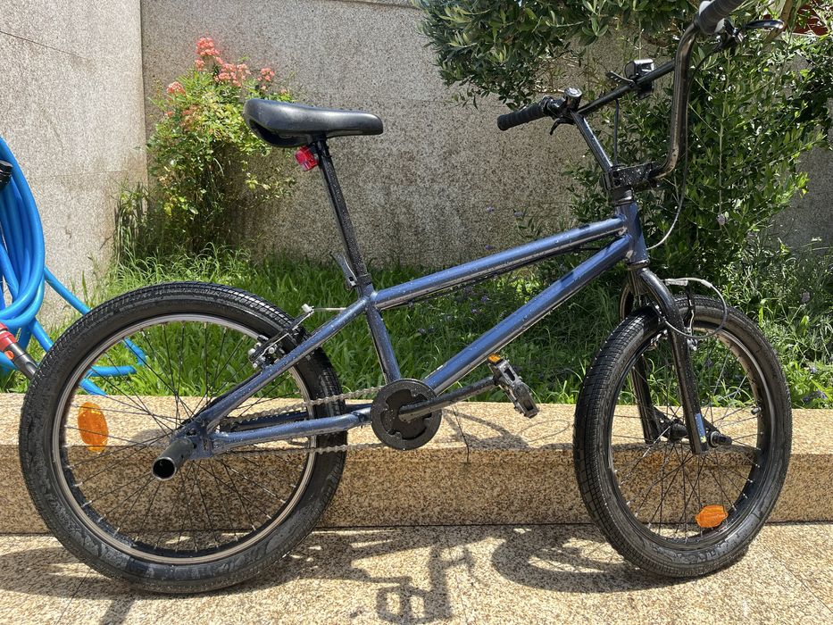 Bicicleta  bmx da decatlon em muito bom estado