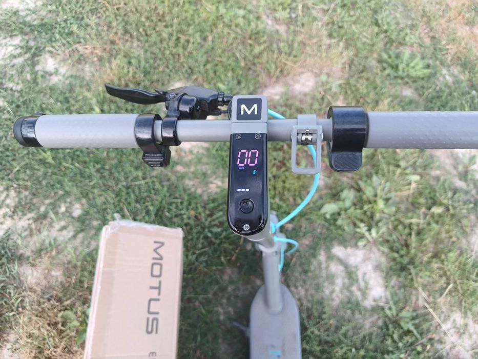 Hulajnoga elektryczna Motus  Scooty 10