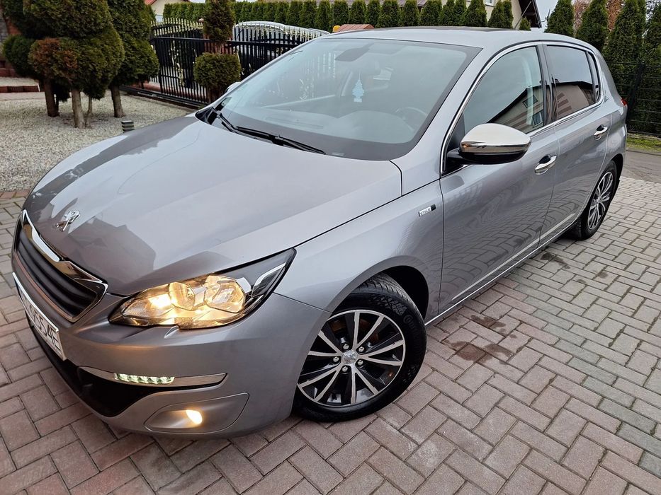 Peugeot 308 1,6 hdi,  zarejestrowany  nawigacja   grzane  fotele