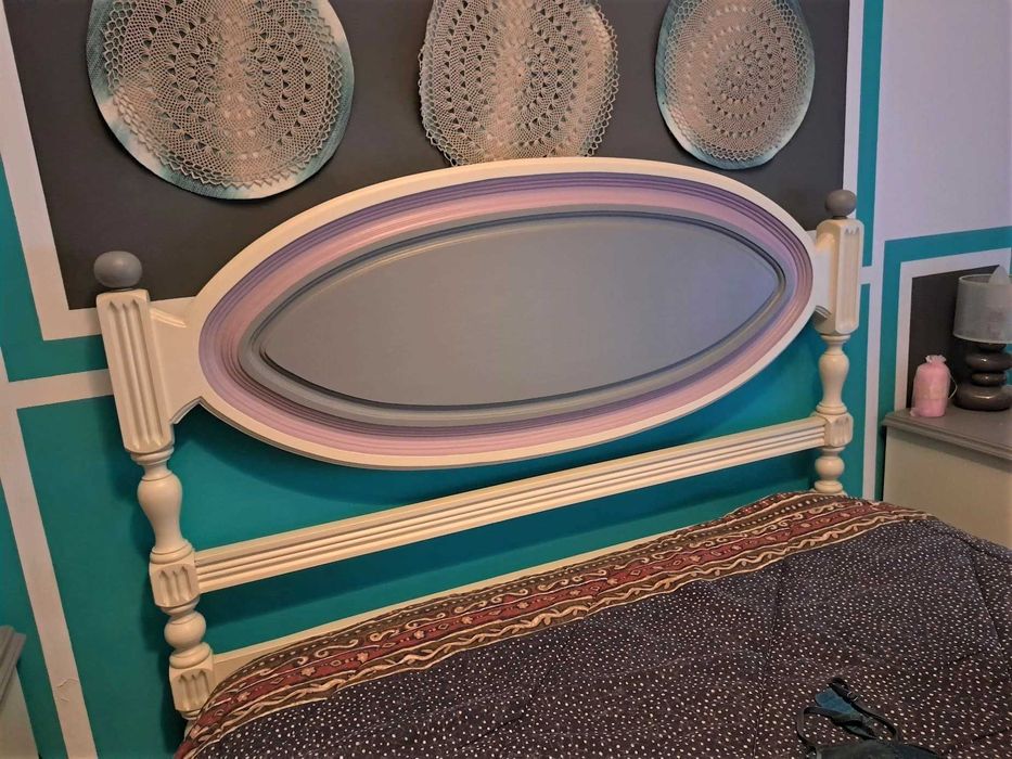 mobília de quarto em madeira maciça