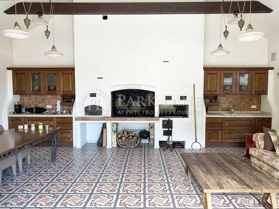 Конча-Заспа. Дамба. Дом с выходом на Днепр. 50 соток земли.