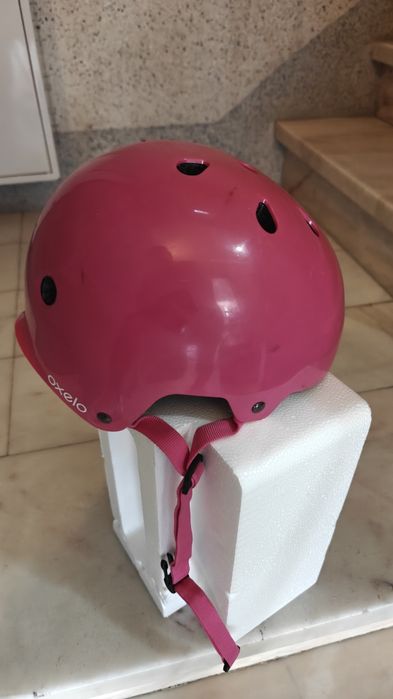 Capacete criança marca Oxelo