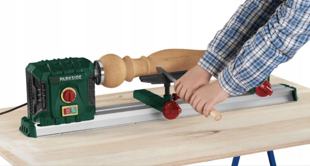 Токарний станок по дереву