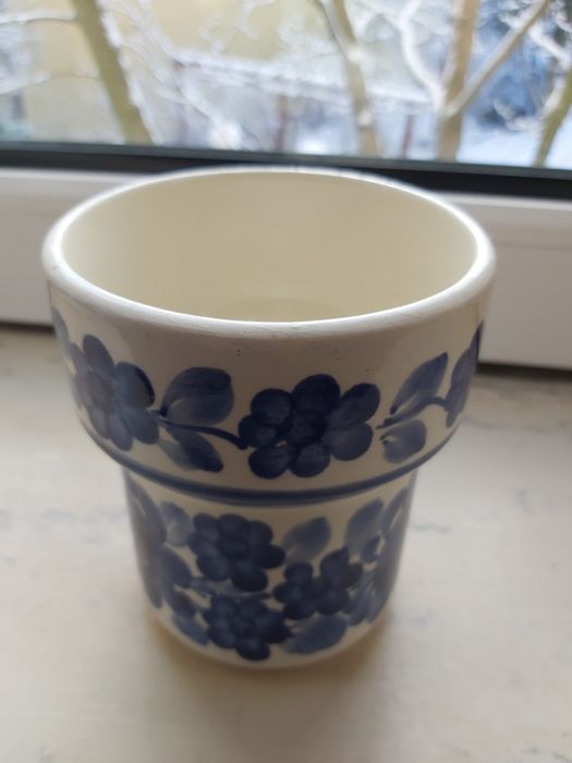 Ładny kubek fajansowy,, Włocławek "  fi  100mm