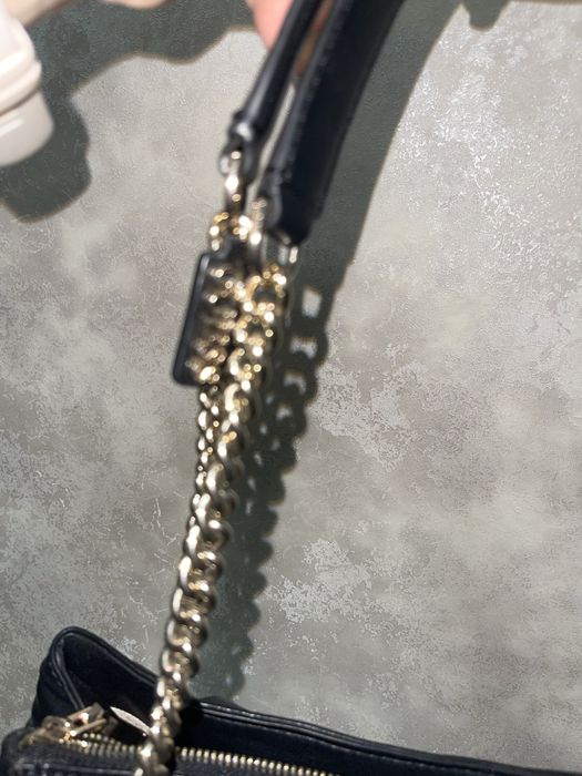 Сумка Guess в ідеальному стані