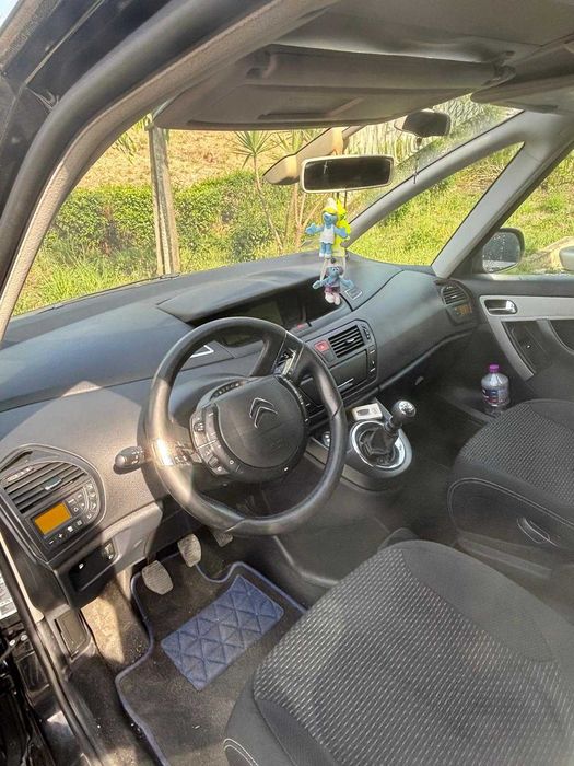 Citroën C4 Grand Picasso 1.6 Diesel – Espaçosa e Económica