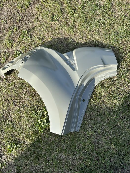 Poszycie błotnik prawy tył yaris 4 IV 20+