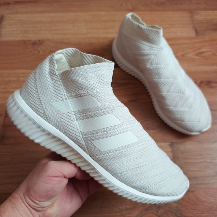 оригінальні Adidas р44 довжина устілки по факту 28см