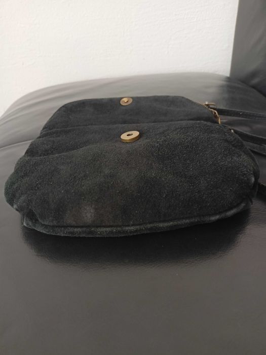 Skórzana zamszowa  torebka czarna