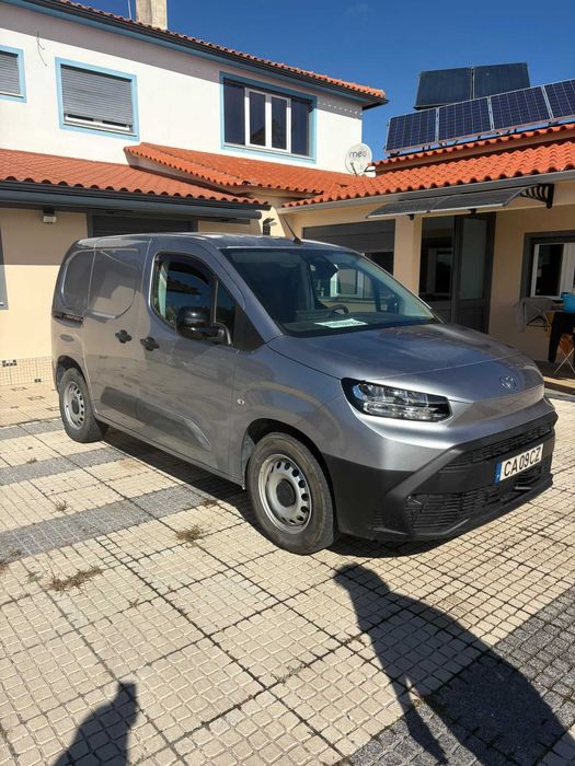 Toyota Proace City Electric c/ garantia fábrica até 2035