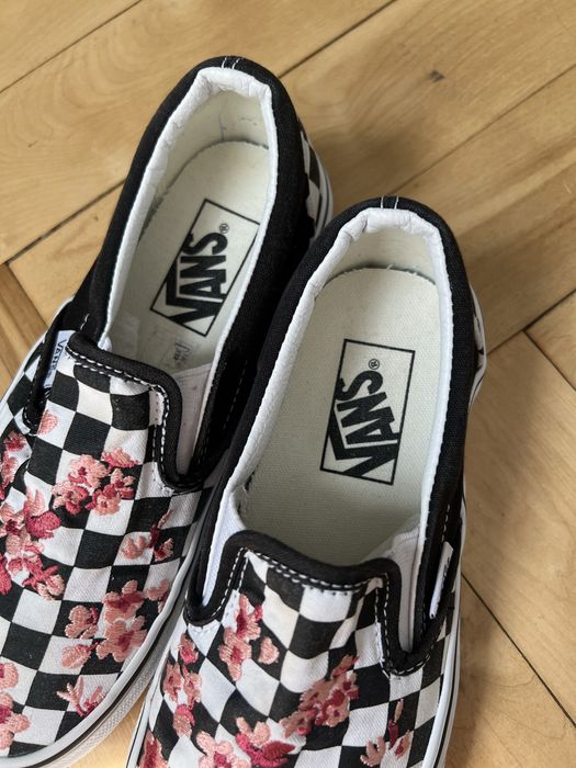 Сліпони  35 розмір Vans Cherry Blossom з вишивкою