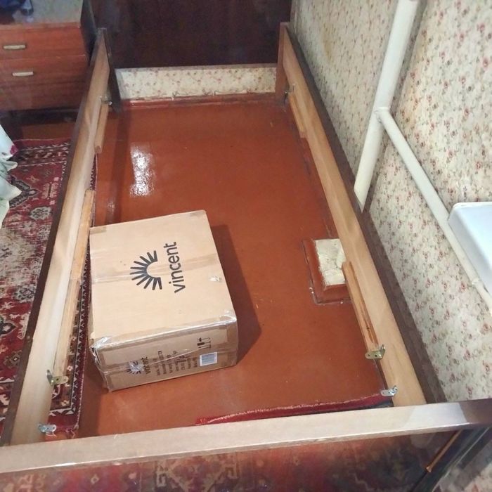 Ліжко ( кровать )