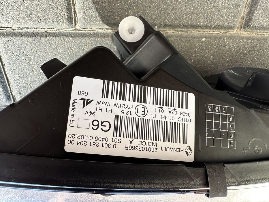 Renault Captur I reflektor Lewy Prawy NOWY ORYGINALNY