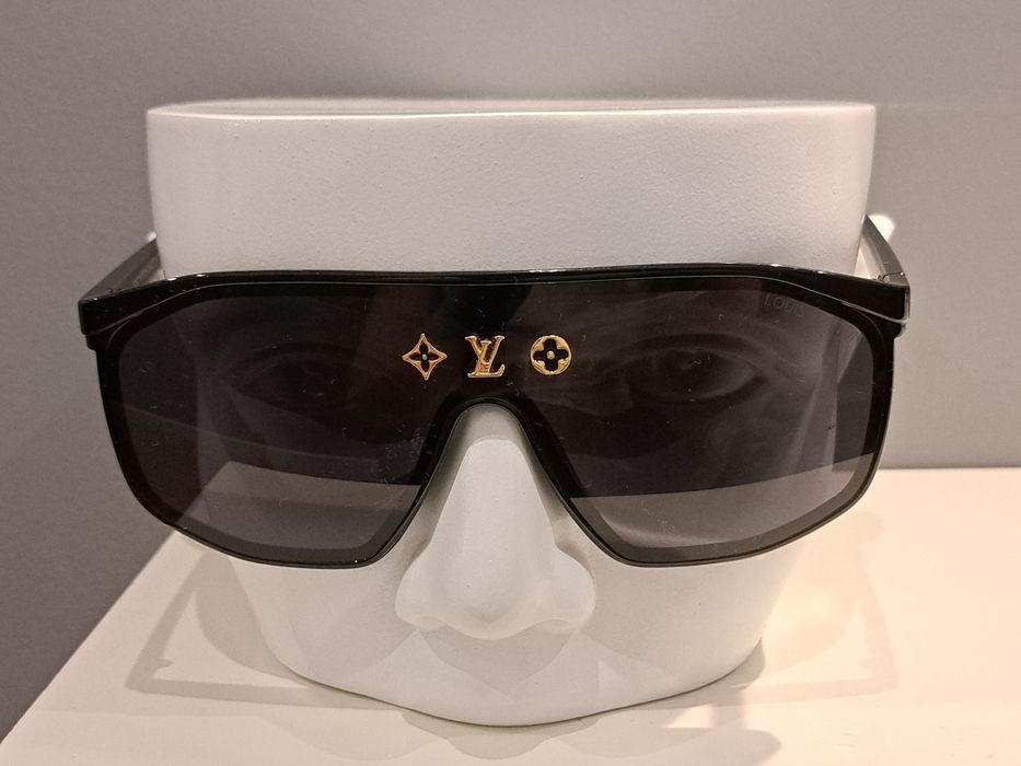 *LOUIS VUITTON czarne nowe męskie okulary przeciwsłoneczne zlote logo