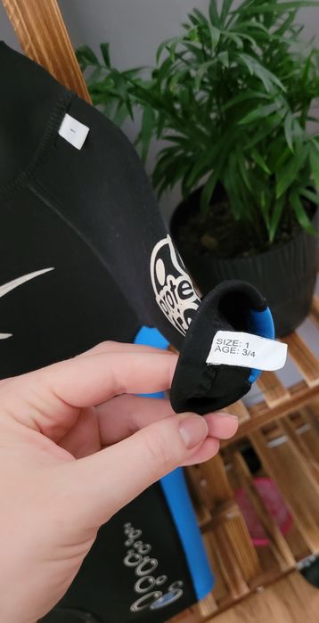 Krótka pianka surfingowa dla dzieci