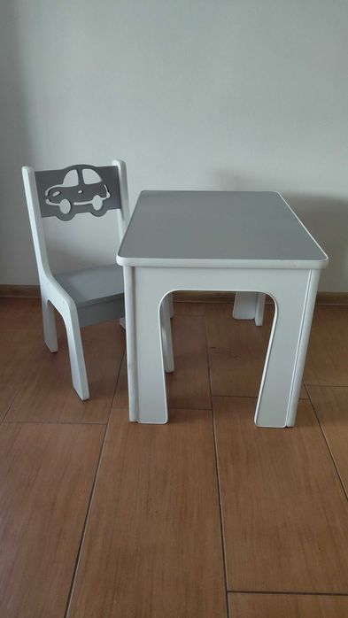 Stolik i krzesełko