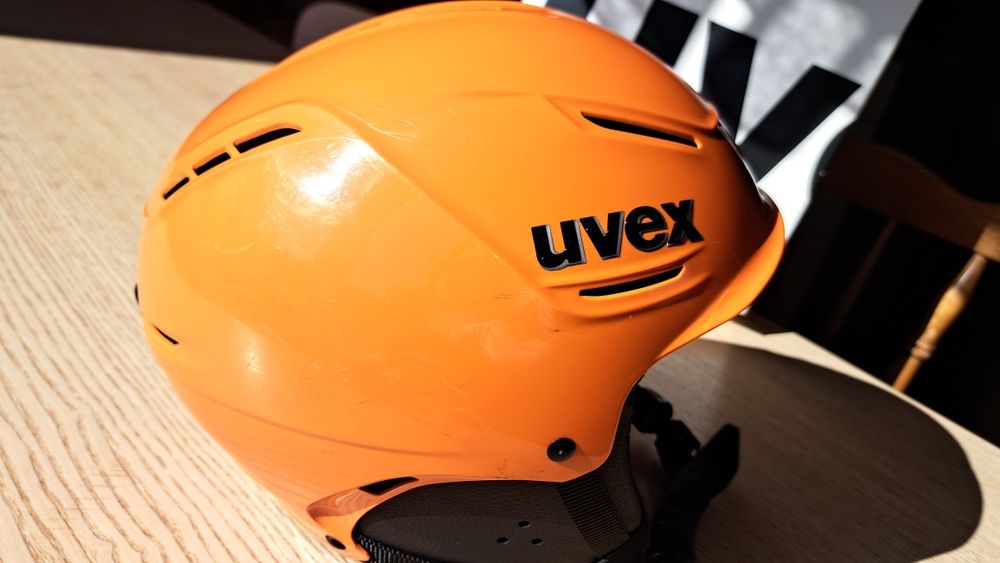 Kask narciarski Uvex 52-55cm