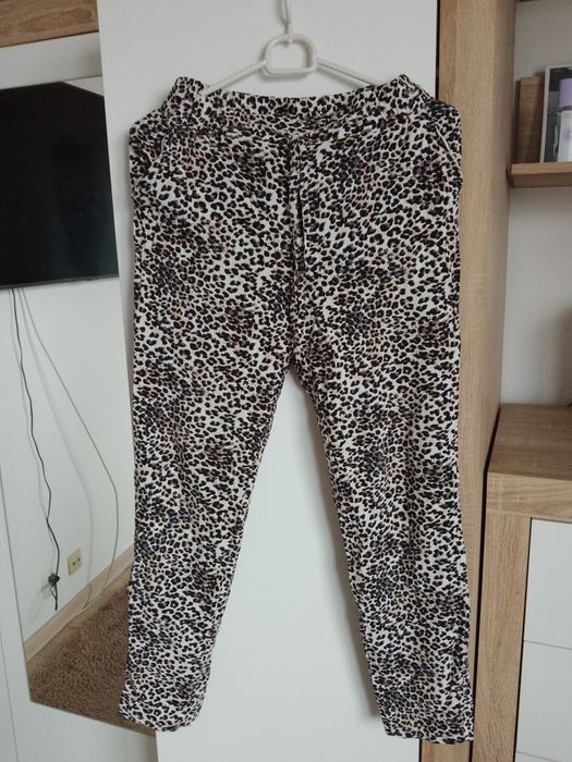Spodnie w panterkę Vero Moda roz S