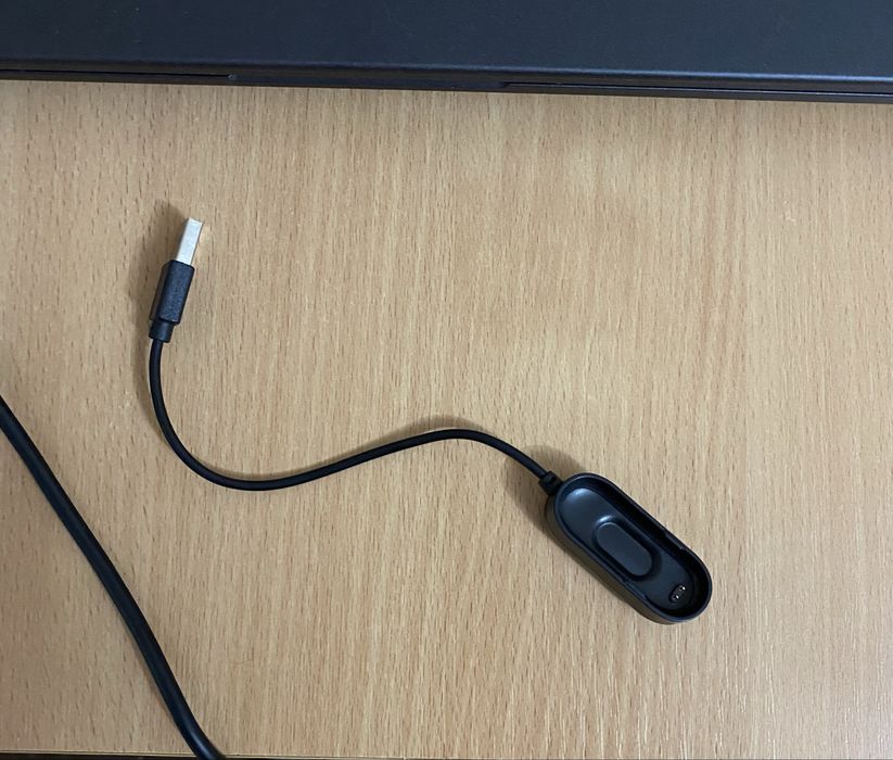 Зарядний пристрій для Xiaomi Mi Band 4