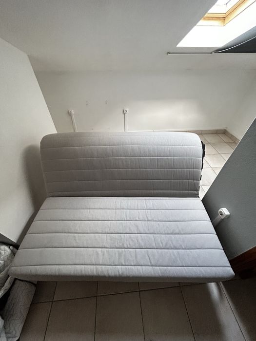 Cama convertivel para fora com colchao.