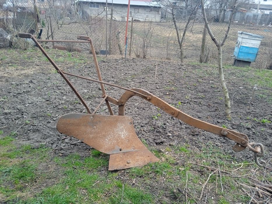 Продам кінний плуг