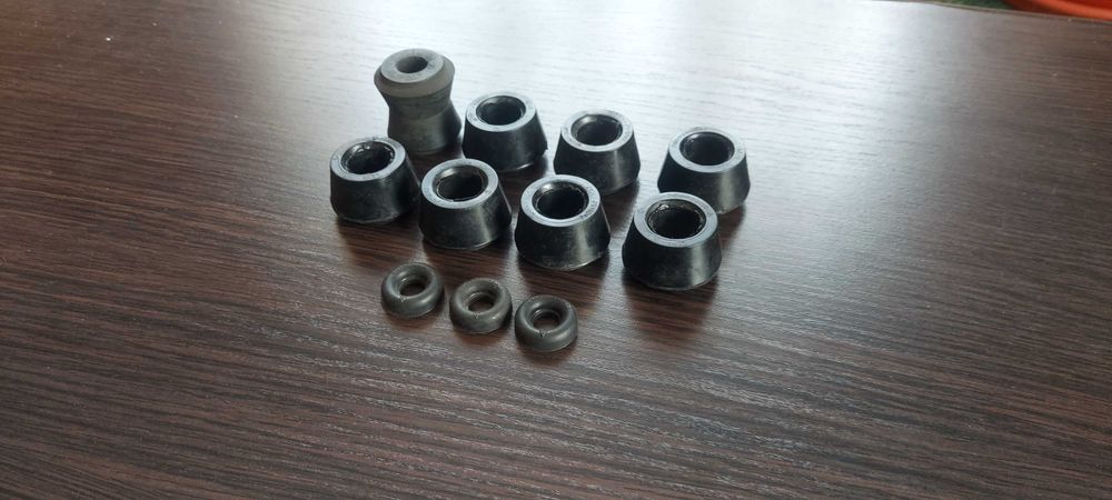 Комплект резинових втулок підвіски ВАЗ СССР