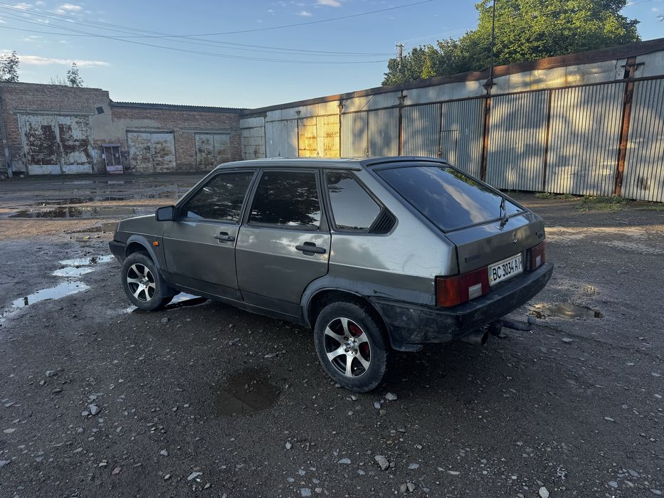 Ваз 2109 заводиться і їде