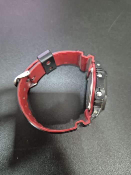 Zegarek Casio G-Shock DW-5600HR