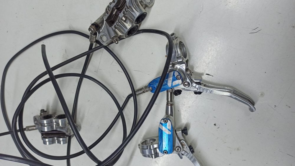 Hamulce hope tech 4v4