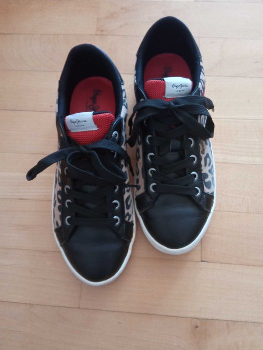 Sprzedam buty damskie Pepe Jeans rozm.39