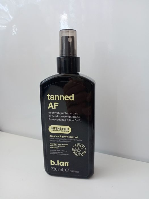 B.TANsuchy olejek samoopalający w sprayu
236 ml