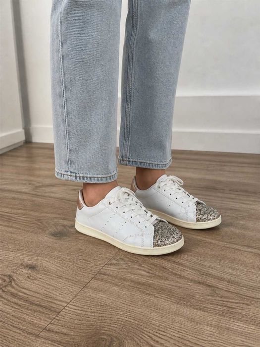 Białe sznurowane buty, sneakersy, tenisówki z brokatowym noskiem