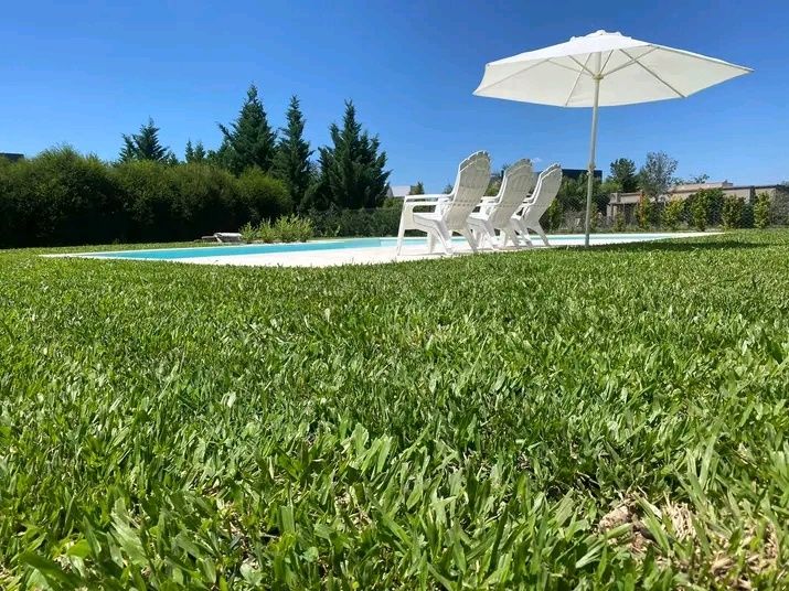 Instalação piscinas,decks,relva natural,sintética,liners,canalizador