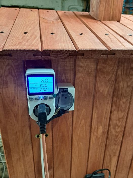 wędzarnia ogrodowa elektryczna
