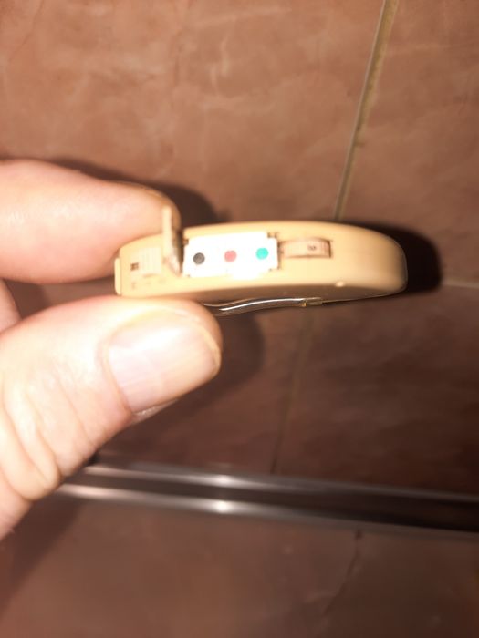 Слуховой аппарат хорошего качества,в наличии 6шт