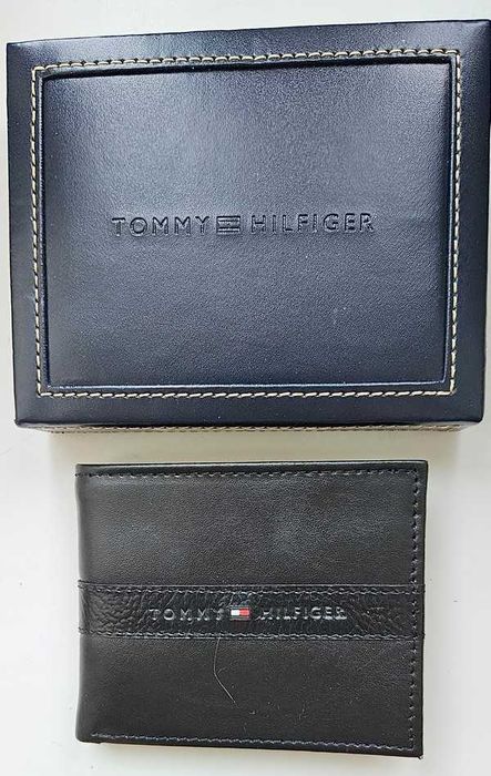 Кошелек  Tommy Hifiger оригинал.